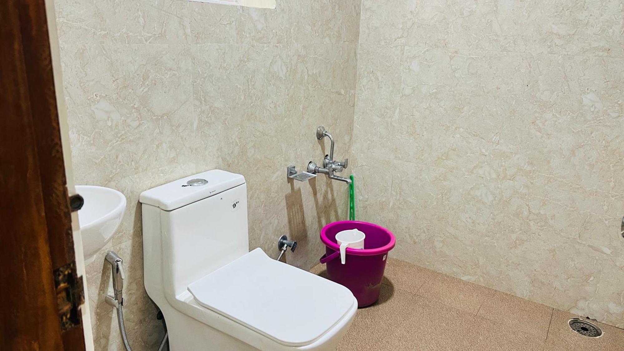 אוטי Hidden Doors Apartment מראה חיצוני תמונה