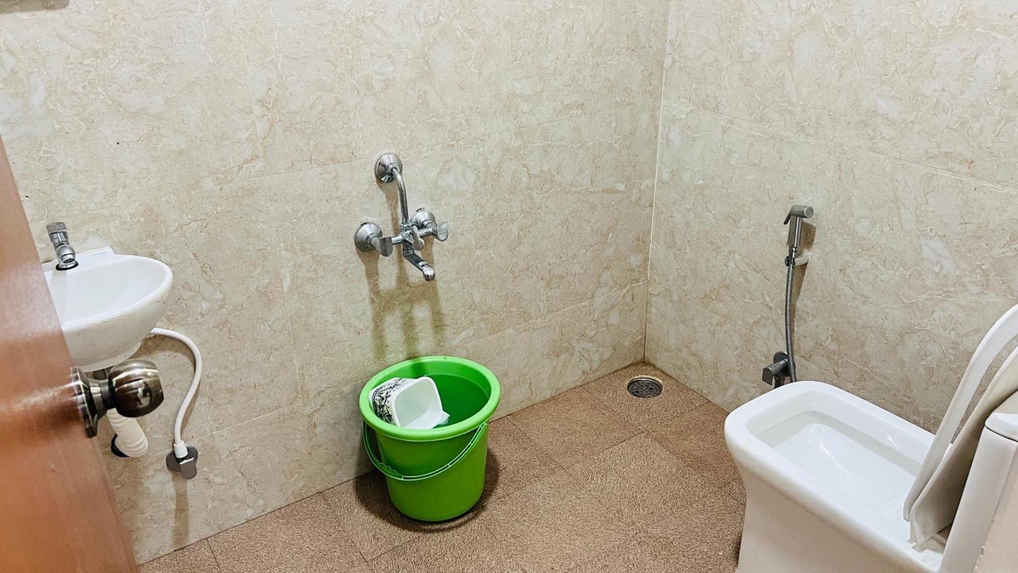 אוטי Hidden Doors Apartment מראה חיצוני תמונה